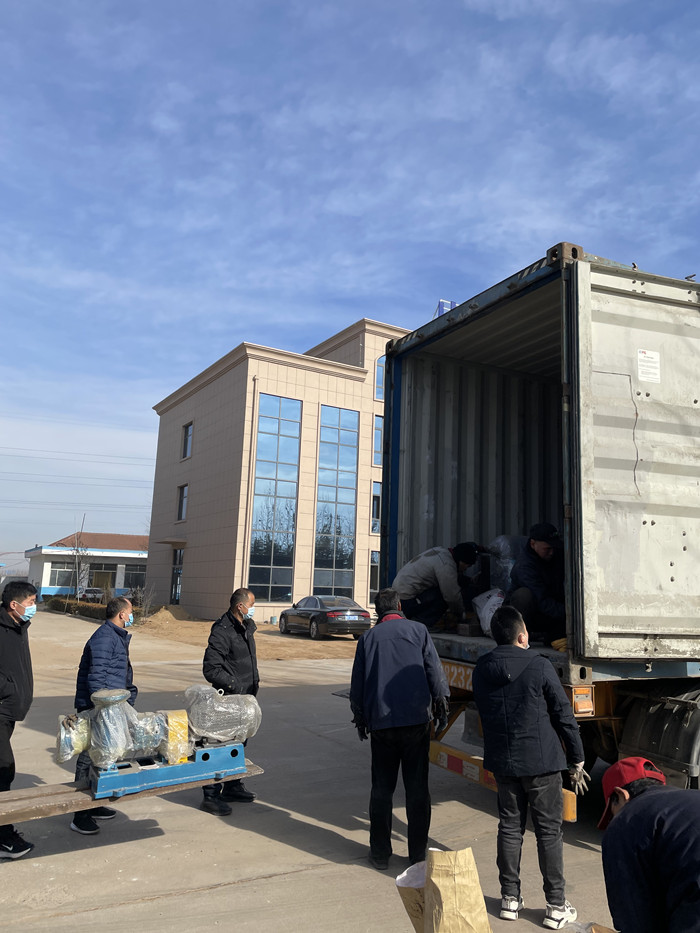 出口哈萨克斯坦2700纸浆设备发货